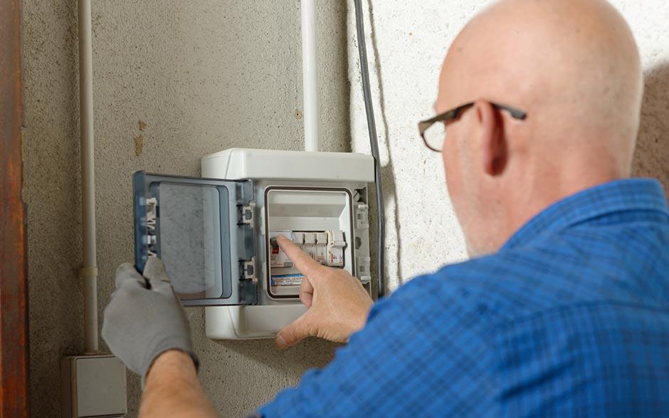 électricien dans le bâtiment Courcouronnes